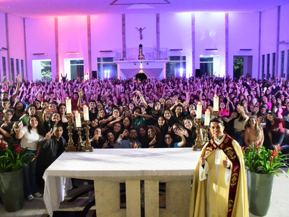 Banda Colo de Deus participa de duas noites especiais na Maristela