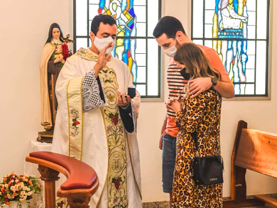 Dia dos Namorados:  prática espiritual,  comunhão e crescimento como casal
