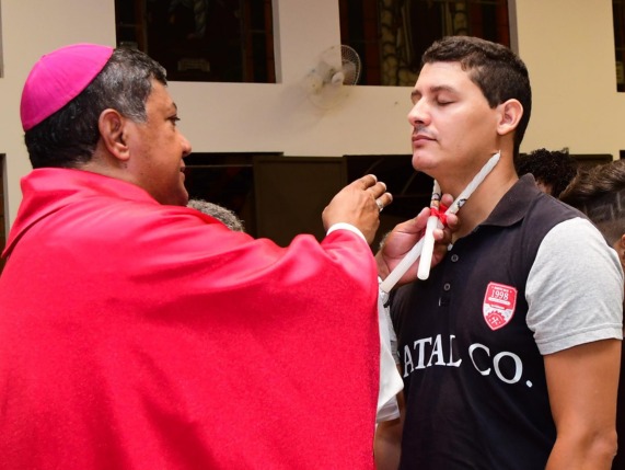 Capela São Brás celebra Dia do Padroeiro com bênção da garganta
